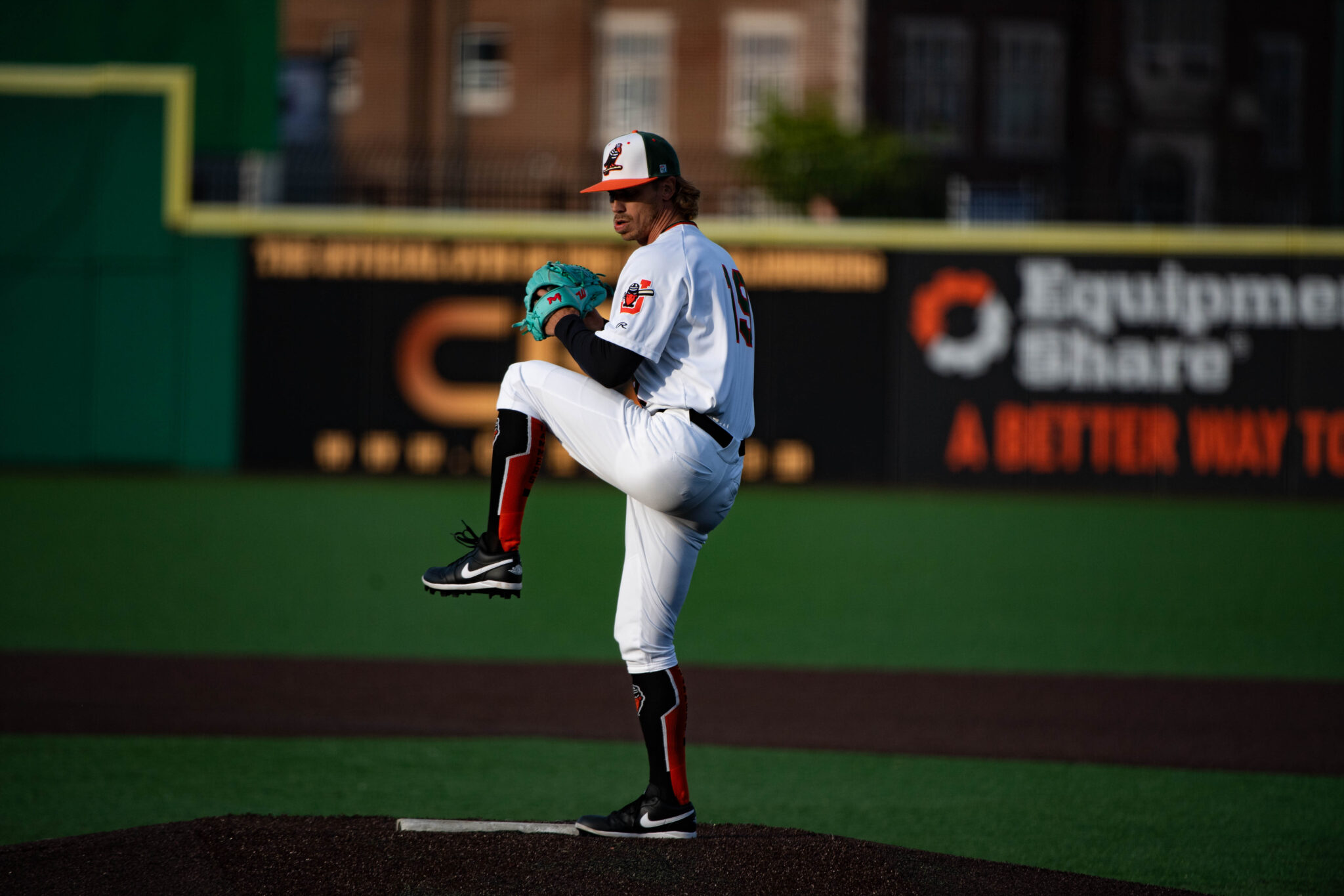 Slammers Start Mike Pinto Era In Style With 103 Victory Over Otters